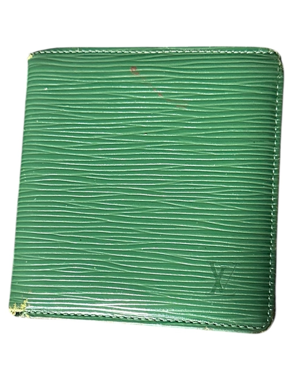 Authentic Vintage Green Louis Vuitton Epi Leather Wallet - Picture 2 of 9